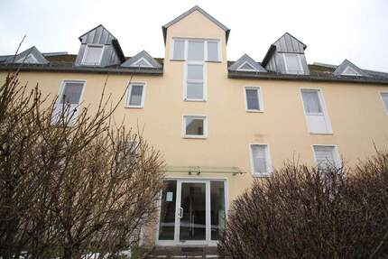 Vermietete 1,5-Zimmer-Wohnung mit Balkon, Stellplatz und Kellerabteil - Dresden Niedersedlitz