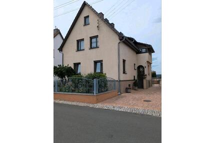 Einfamilienhaus zu verkaufen - 340.000,00&nbsp;EUR Kaufpreis, ca.&nbsp; 160,00&nbsp;m&sup2; in Unterwellenborn (PLZ: 07333)