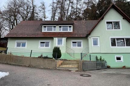 Doppelhaushälfte - 800,00&nbsp;EUR Kaltmiete, ca.&nbsp; 90,00&nbsp;m&sup2; in Dingolfing (PLZ: 84130)