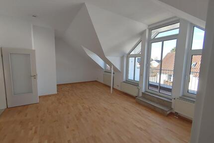 Provisionsfrei von privat: moderne Dachgeschosswohnung mit Balkon - München Aubing-Lochhausen-Langwied