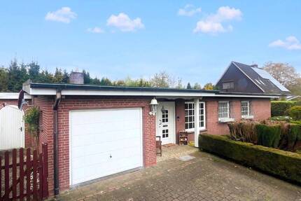 ***Reserviert***: Sommer, Sonne, Eigenheim: Ihr großzügiger Bungalow mit Garten und Traumterrasse. - Horneburg
