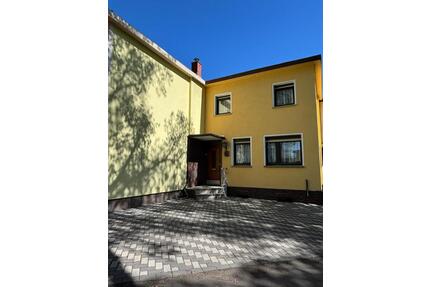 Einfamilienhaus in ruhiger zentraler Lage von Bernburg - Bernburg (Saale)