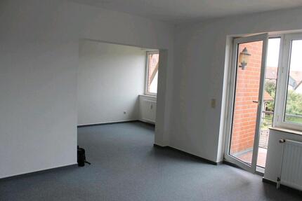2-Zimmer Eigentumswohnung mit Wohnküche, Keller & Carport - Celle