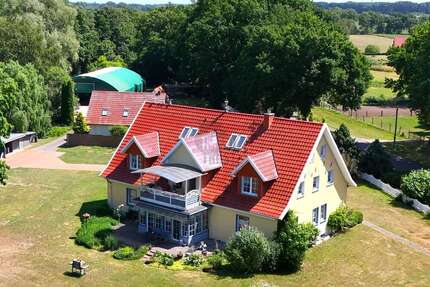 Haus zum Kaufen in Zepelin 1.200.000,00 € 500 m²