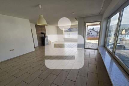 Ruhepol mit Kamin und Panorama-Balkon - Euerdorf