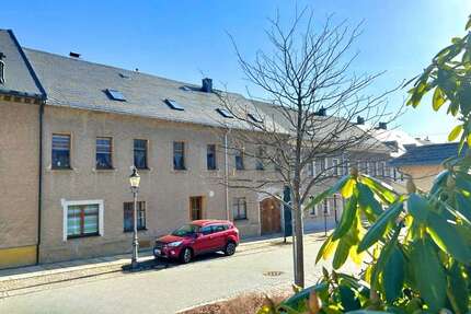 Haus zum Kaufen in Elterlein 54.999,00 € 174 m²