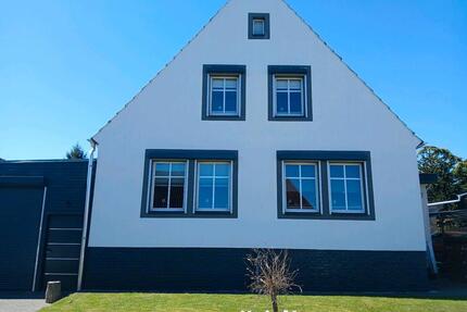 Ohne Makler - großes freistehendes Einfamilienhaus in Stralsund