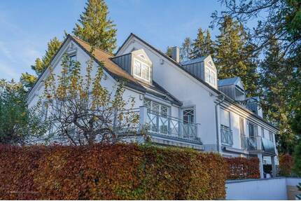 ***Heike Borchers Immobilien***Individuelle Galeriewohnung zum Selbstbezug***Seltene Gelegenheit*** - Unterhaching