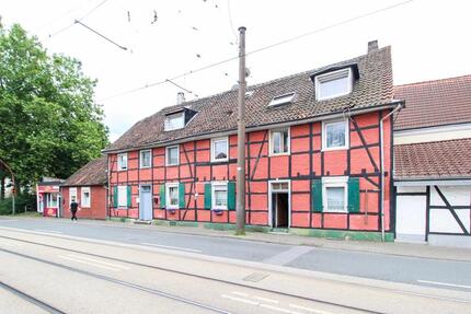 Mehrfamilienhaus mit Gewerbe - 8% Rendite, provisionsfrei - Dortmund Brackel