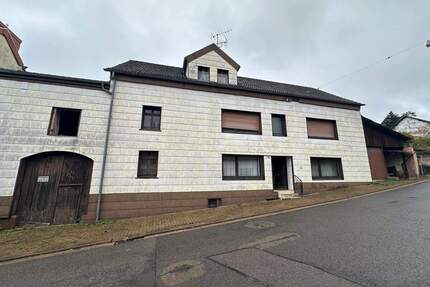 Großes Bauernhaus zum renovieren - Mettlach Saarhölzbach