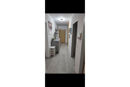 Helle Etagenwohnung, 1. OG mit Balkon und sep. WC - Hann. Münden