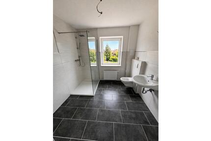 3 Raum Wohnung - 420,00&nbsp;EUR Kaltmiete, ca.&nbsp; 70,00&nbsp;m&sup2; in Crimmitschau (PLZ: 08451)