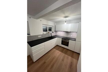 Bis zu 4 Zimmer (WG) in VS-Schwenningen zu vermieten - Villingen-Schwenningen