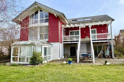 Großes Einfamilienhaus in Skandinavischem Stil mit parkähnlichem Grundstück - Kandern Wollbach