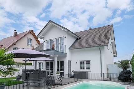 Haus zum Kaufen in Bad Krozingen 990.000,00 € 210 m²