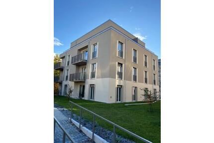 große Terrasse zum sonnen und chillen - Berlin Treptow-Köpenick