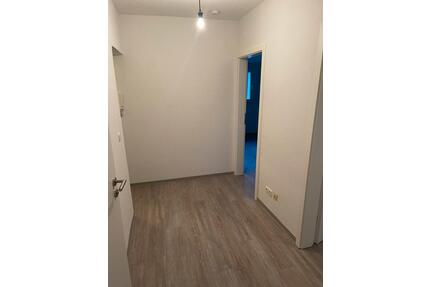 Kompl. renovierte 3,5 Raum Wohnung, Wuppertal Elberfeld Südstadt