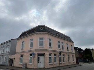 4 Familienhaus, Kellerraum, Carport, Dachterrasse, Terrasse, 4xEBK, 4xBad - Elmshorn