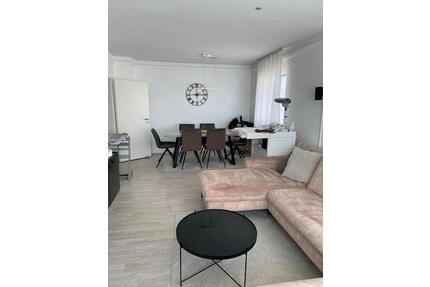 Super Lage! Helle 2 Zimmer Wohnung in Kornwestheim mit Balkon