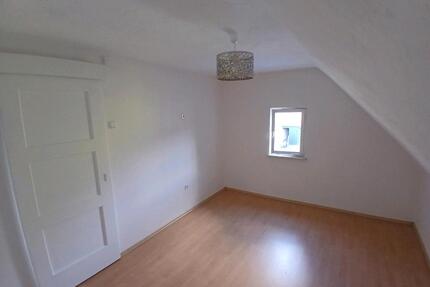 WG-zimmer in 2 -zimmer Wohnung - 520,00&nbsp;EUR Kaltmiete, ca.&nbsp; 20,00&nbsp;m&sup2; in Karlsruhe (PLZ: 76189) Daxlanden