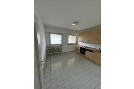 Großzügige 2- Zimmer Wohnung mit EBK und Balkon - Darmstadt Bessungen