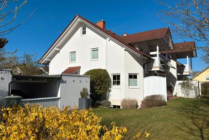 DHH in Beiersdorf mit Schlossblick & idealer Lage zwischen Callenberger Forst und Goldbergsee - Coburg