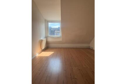 WG - Zimmer Frauen WG - 750,00&nbsp;EUR Kaltmiete, ca.&nbsp; 35,00&nbsp;m&sup2; in Hamburg (PLZ: 22147) Wandsbek