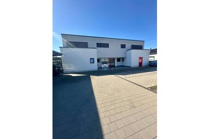 Exklusive Erdgeschosswohnung mit Penthouse-Flair und Fernblick, Design trifft Wohnkomfort - Reichenschwand