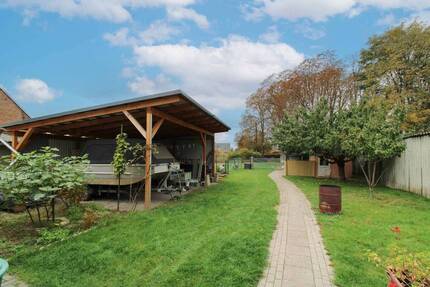 Gepflegte Doppelhaushälfte mit Garten, Werkstatt und Selbstversorger-Hof in Klötze OT: Kunrau