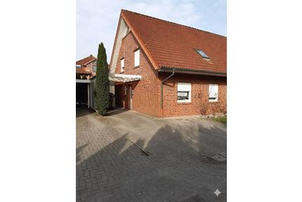 DHH in Emstek mit Potenzial & neuer Heizung!