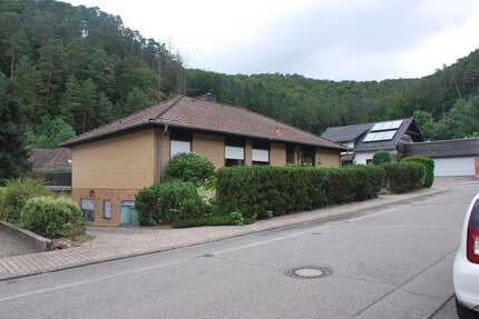 Haus zum Kaufen in Dahn 395.000,00 € 265 m²