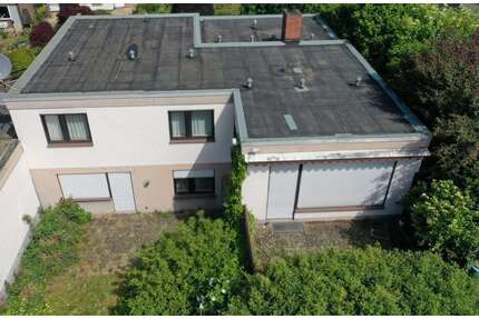 Haus zum Kaufen in Hofheim am Taunus Wallau 689.000,00 € 195 m² - Hofheim am Taunus / Wallau