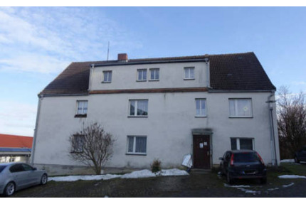 Ausschreibung zum Kauf eines Mehrfamilienhauses im Ortsteil Donndorf - Roßleben-Wiehe