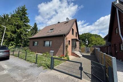 Freistehendes großes Einfamilienhaus am Waldrand Wickrath - Mönchengladbach