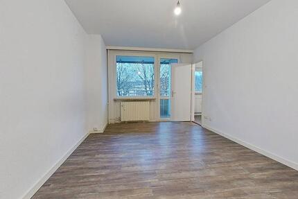 Helle 1-Zimmer-Wohnung mit Balkon, EBK und viel Stauraum - Rendsburg