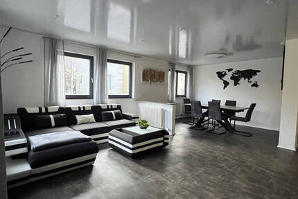 Provisionsfrei: Smartes Wohnjuwel in Winnenden-City: 5 Zimmer, Design-Küche & großer Gewölbekeller!