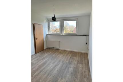 Einraumwohnung zu vermieten - 333,00&nbsp;EUR Kaltmiete, ca.&nbsp; 25,00&nbsp;m&sup2; in Estorf (PLZ: 21727)
