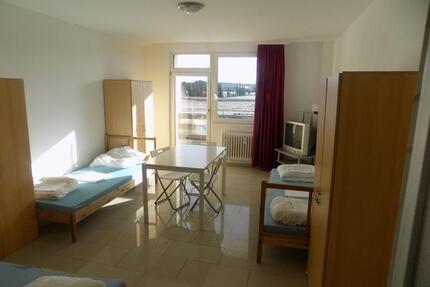 Personalwohnungen, Apartment, Wohnen auf Zeit, Arbeiterwohnheim - Bischofsheim