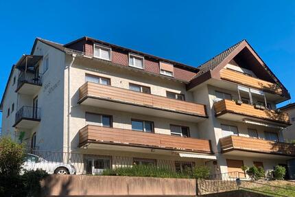Bad Orb: 46 qm Wohnung mit Küche und Balkon