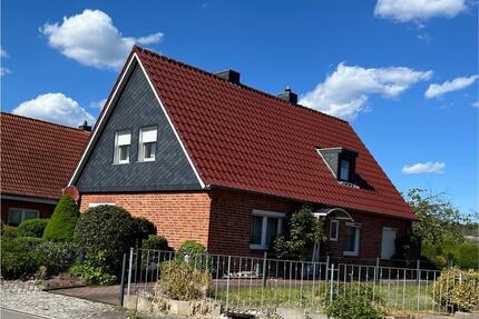 Einfamilienhaus mit großem Garten - Groß Grönau