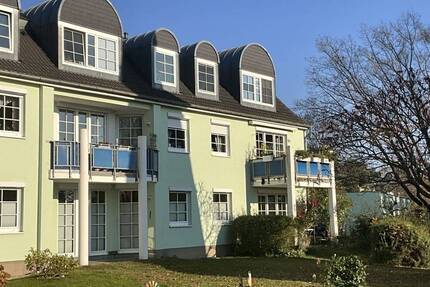 Bezugsfreie Dachwohnung am Wasser in Berlin