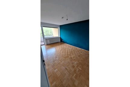 Helle 2Z-Wohnung mit Balkon und TG Stellplatz - München Ramersdorf-Perlach
