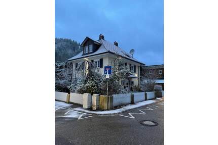 Freistehendes Einfamilienhaus, Altbauvila - Hornberg Stadtgebiet