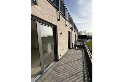***Erstbezug*** 2 ZKB Wohnung mit Balkon in zentraler Lage - Papenburg