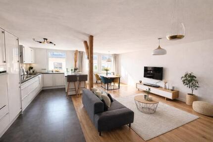 Stilvolles Wohnen nahe Rhein & Schlosspark – 5 Zimmer, 122 m² - Wiesbaden Biebrich