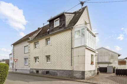 Haus zum Kaufen in Langenscheid 149.000,00 € 119 m²