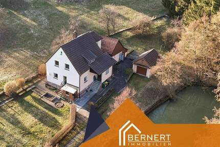 Viel Platz für neue Wohnideen: Haus mit großem Grundstück in ruhiger, gut angebundener Lage - Sonnefeld Neuses a. Brand