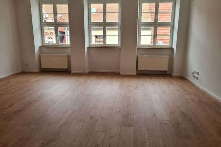 Wohnung zum Mieten in Naumburg 900,00 € 142 m²