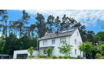 Kernsaniertes Haus (240m²) mit Gewerbe, großer Terrasse & Garten - Schwabach