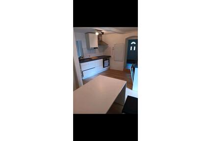 Möblierte 2-Zimmer-Wohnung - 1.000,00&nbsp;EUR Kaltmiete, ca.&nbsp; 85,00&nbsp;m&sup2; in Weinsberg (PLZ: 74189)